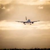 How do I talk to a live person at Air France?